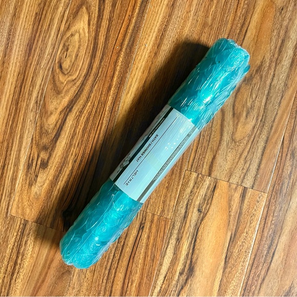 NWT Teal Non-Slip Pebbles Bathtub Mat - 35” x 16” - Picture 8 of 8